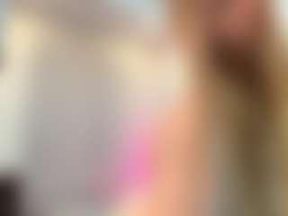 Kiara's Live Sex Cam Show