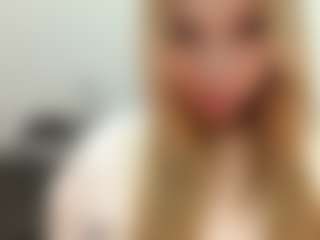 Kiara's Live Sex Cam Show