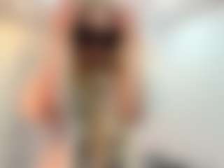 Kiara's Live Sex Cam Show
