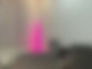 Kiara's Live Sex Cam Show