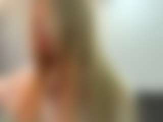 Kiara's Live Sex Cam Show