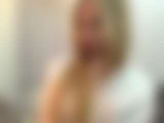 Kiara's Live Sex Cam Show