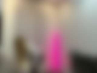 Kiara's Live Sex Cam Show