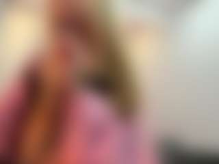 Kiara's Live Sex Cam Show