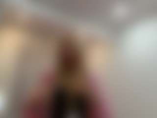 Kiara's Live Sex Cam Show
