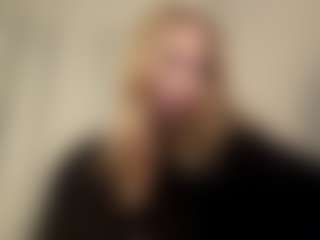 Kiara's Live Sex Cam Show