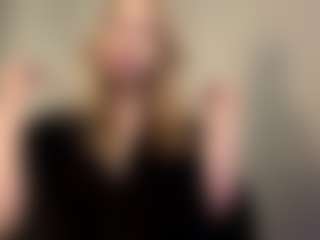 Kiara's Live Sex Cam Show
