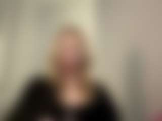 Kiara's Live Sex Cam Show