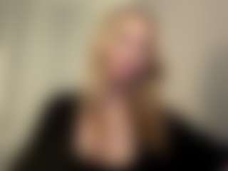 Kiara's Live Sex Cam Show