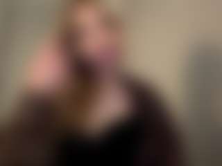 Kiara's Live Sex Cam Show