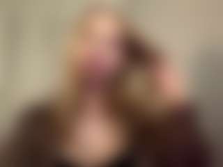 Kiara's Live Sex Cam Show