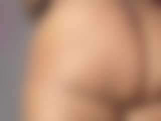 Show live cam dengan amara-blakee - Oil di Camsoda