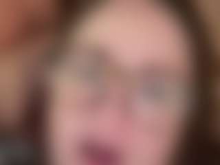 glASSslippertease's Live Sex Cam Show
