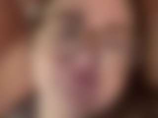 glASSslippertease's Live Sex Cam Show