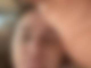 glASSslippertease's Live Sex Cam Show