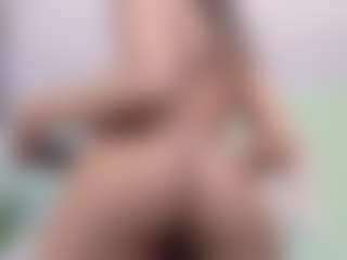 Scarlett-Raney's Live Sex Cam Show