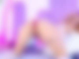 Live cam show with Lizzy-Monroe - Petite Teen (18+) on Dolls Live