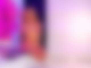 Live cam show with Lizzy-Monroe - Blonde Hair Petite on xplaylive.com