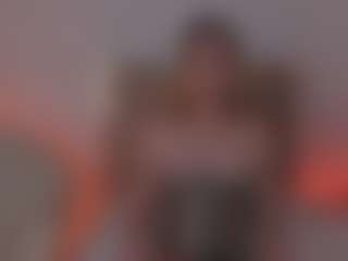 MaiaSinclair's Live Sex Cam Show