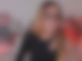 MaiaSinclair's Live Sex Cam Show