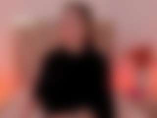 Live cam show with MaiaSinclair - New Shaved Pussy on SinfulBabes