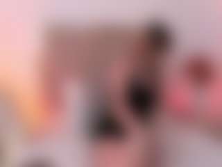 Live cam show with MaiaSinclair - Girly on livesexfox.com