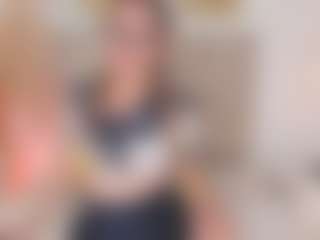 Live cam show with MaiaSinclair - Petite Teen (18+) on Camsoda