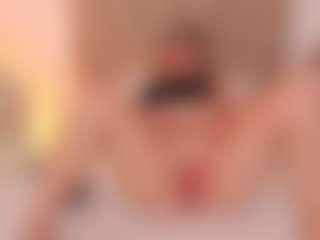 Live cam show with MaiaSinclair - Big Ass on camwithhim.com