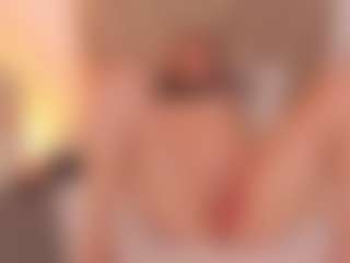 Live cam show with MaiaSinclair - Blonde Hair on Dare Cams