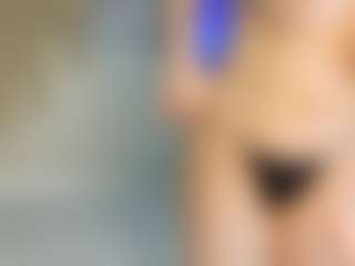 ValeriaOff's Live Sex Cam Show