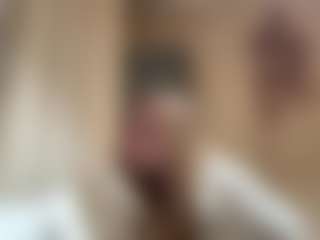 Live cam show with CicelyCapdeville - Strip Mature on StripNow