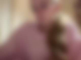 Live cam show with CicelyCapdeville - New Shaved Pussy on Hubzter Live