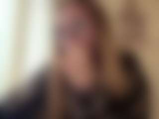 Live cam show with CicelyCapdeville - New Bedroom on live.xbliss.ai