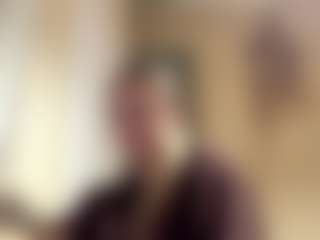 Live cam show with CicelyCapdeville - Petite on CamwithHer