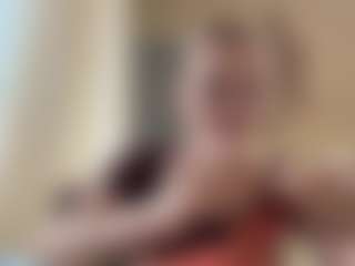 Live cam show with CicelyCapdeville - MILF Teen (18+) on Cam Slut