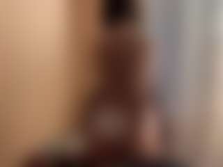 Live cam show with JonnaDachs - Spank Brown Hair on CamClone