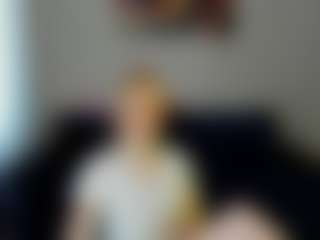 Live cam show with Miya-Reed3 - Teen (18+) on live.xheat.ai
