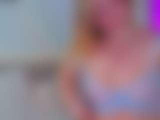 Spettacolo in cam dal vivo con PrimroseStax - Lovense su Camsoda