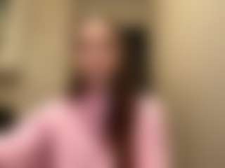 Live cam show with Kira - Flashing on Streamer API
