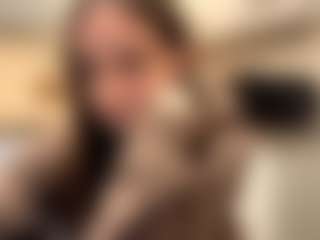 Kira's Live Sex Cam Show