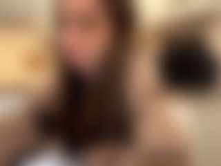 Kira's Live Sex Cam Show