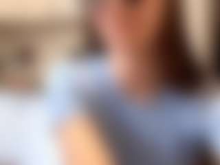 Live cam show with Kira - Sexy on Camsoda