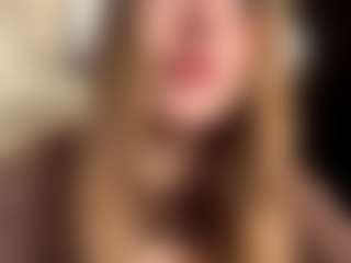 Live cam show with Melody - White Teen (18+) on livesuperchat.net | france