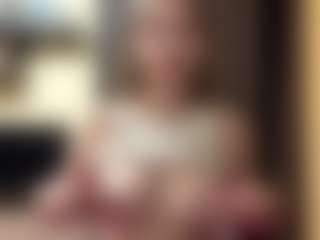 Live cam show with TorrieZelaya - Blue Eyes on Camsoda Late Night