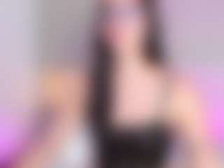 Live cam show with Aliissonjones - Petite on Camsoda