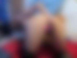 Miia28's Live Sex Cam Show
