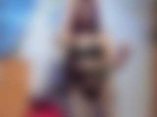 Miia28's Live Sex Cam Show