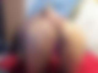 Miia28's Live Sex Cam Show
