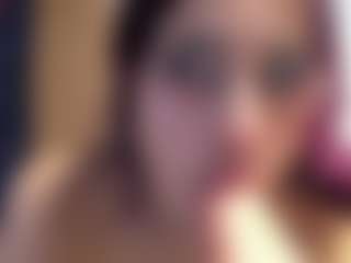 Live cam show with Miia28 - Brown Eyes Red Hair on Camsoda