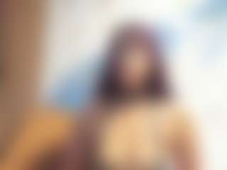 Live cam show with Miia28 - Nipple Piercings on Dolls Live
